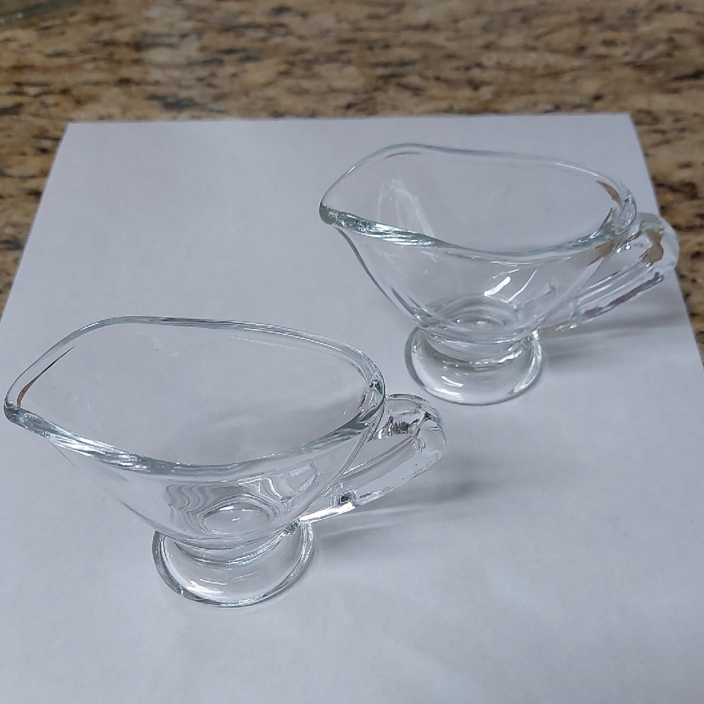 FREE w Bundle. Crate&Barrel Clear Glass Gravy Boats
